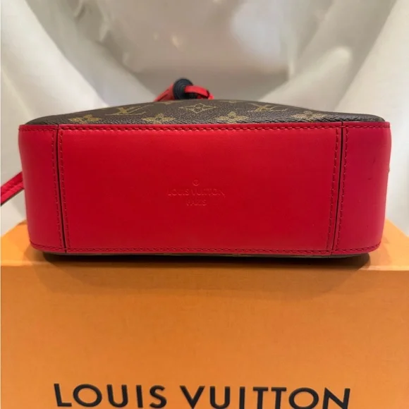 Louis Vuitton Saintonge Monogram Coquelicot M43556 - Picture 9 of 16